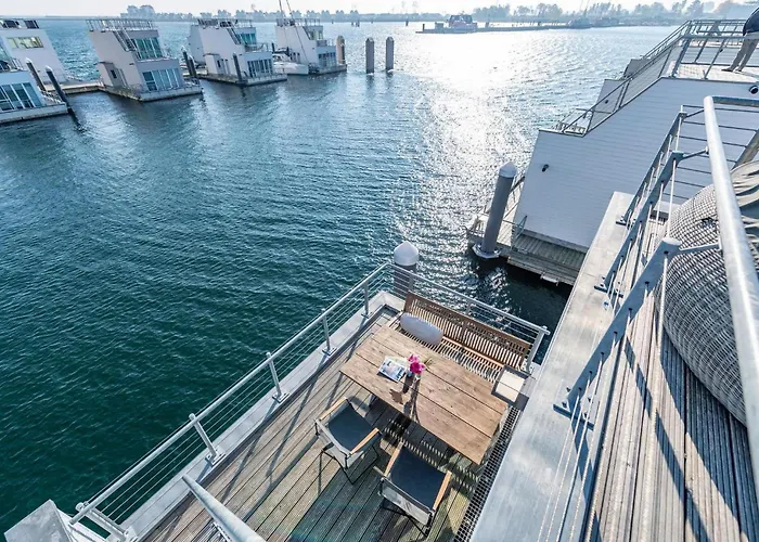 Botel 10 Ost Olpenitz